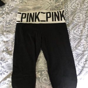 VS PINK CROPPED LEGGINGS